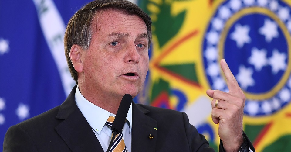 ‘Tienen que dejar de ser un país de maricas’: Bolsonaro ante covid